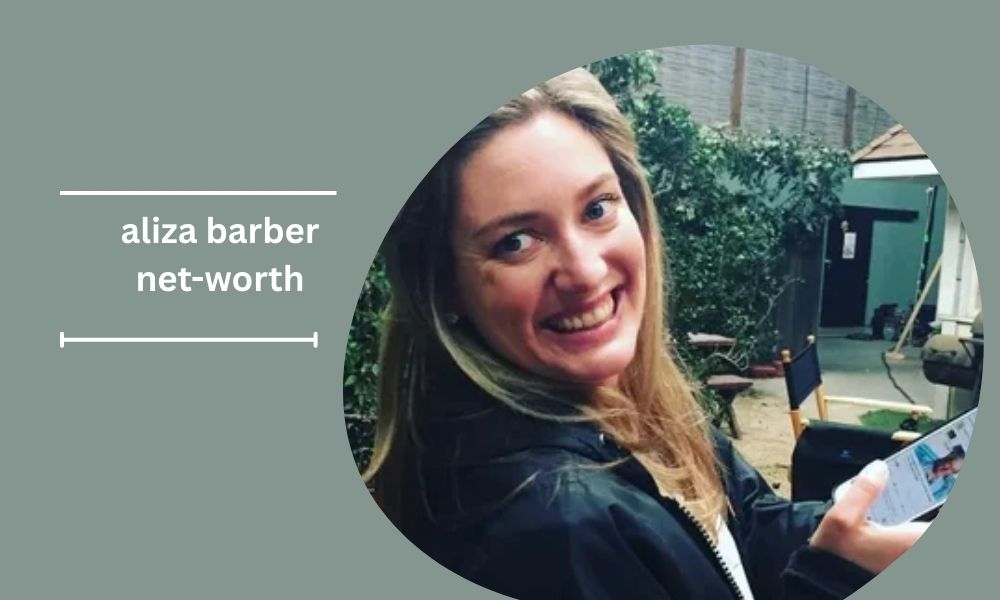 A portrait of Aliza Barber, the private chef and entrepreneur, whose independent career built her $500K net worth.