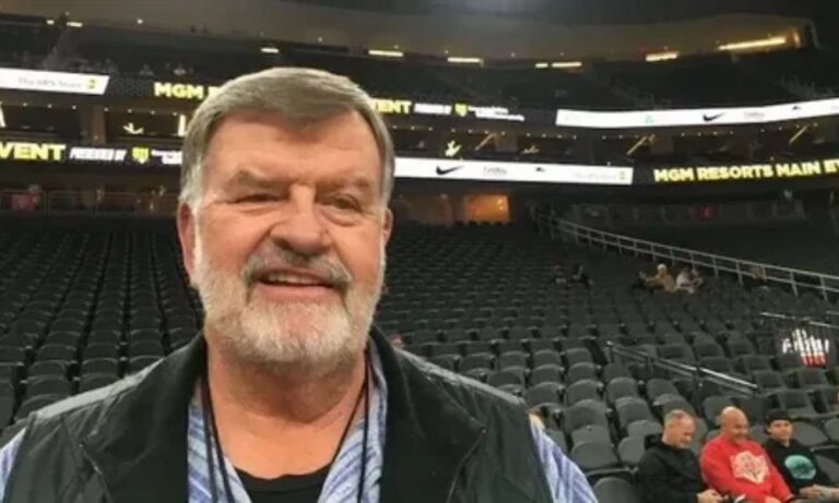 Cliff Findlay, 6'8" auto magnate, president of 21-dealership Findlay Automotive Group, father of 4, with a 2026 net worth estimated at $20-50 million .