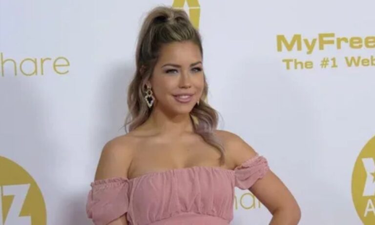 Alina Lopez, 30 (b. Sep 6, 1995), is a Hispanic (Mexican/Irish) actress, 5'6" tall, with a $1-5M net worth, AVN & XBIZ award winner, and Penthouse Pet Dec 2018