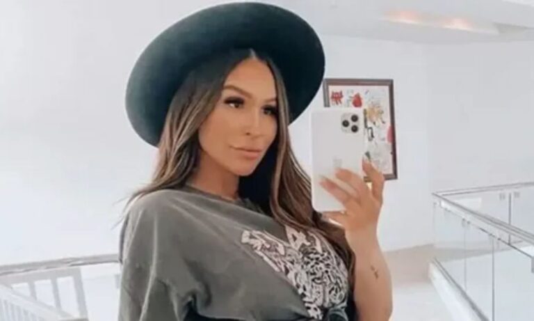 Krystiana Tiana, 36, is a mom of 6 with a $2M net worth, signed with CAA in 2026, known for viral family content on TikTok & YouTube .